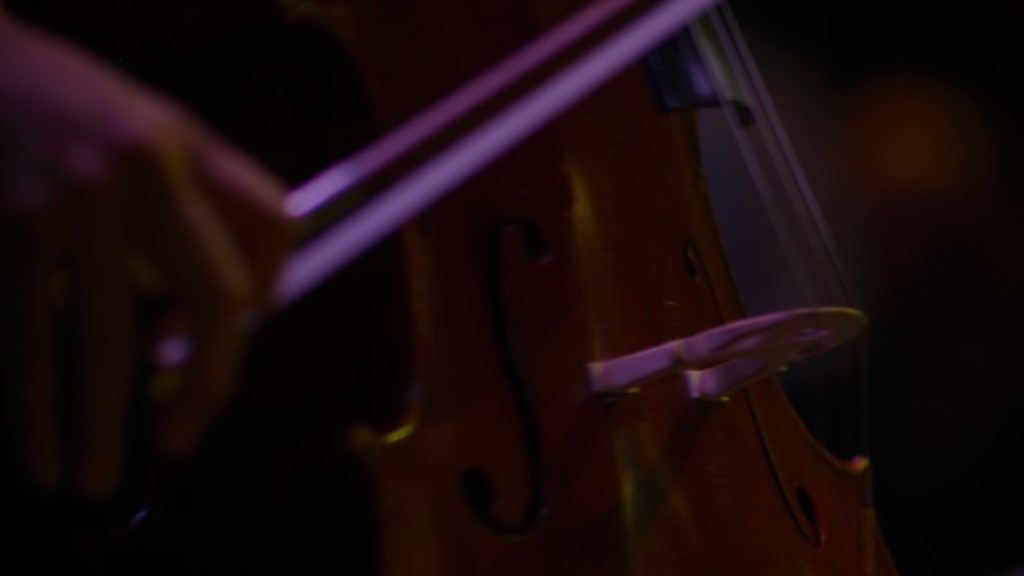 How to draw a realistic violin