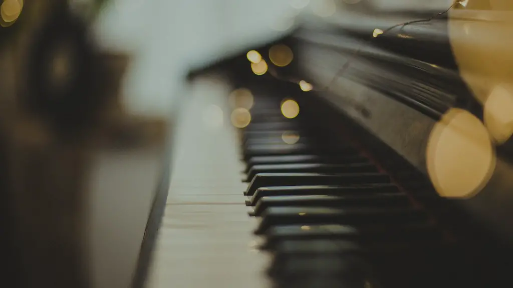 Can Ray Romano Really Play The Piano