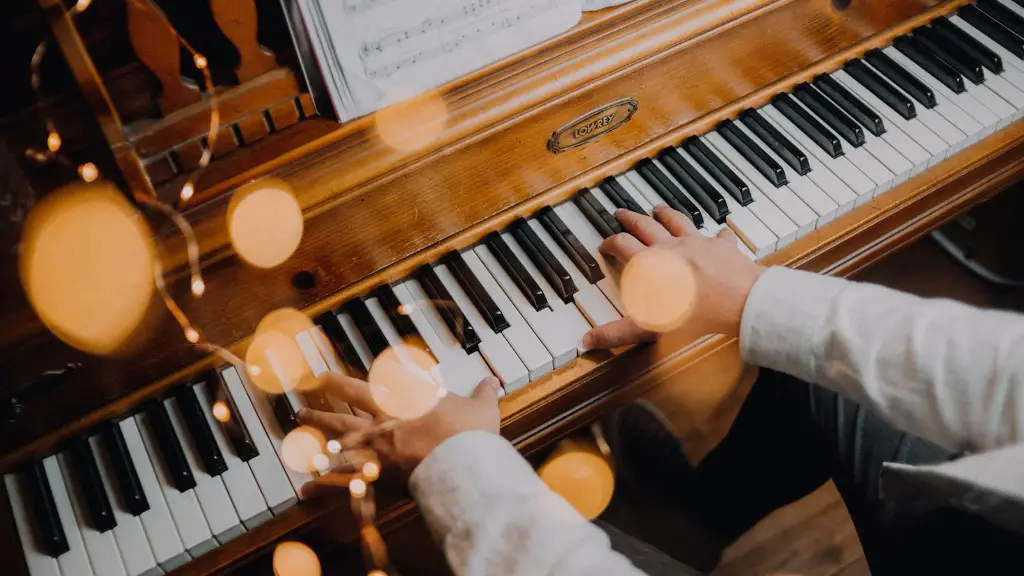 Can taye diggs play piano