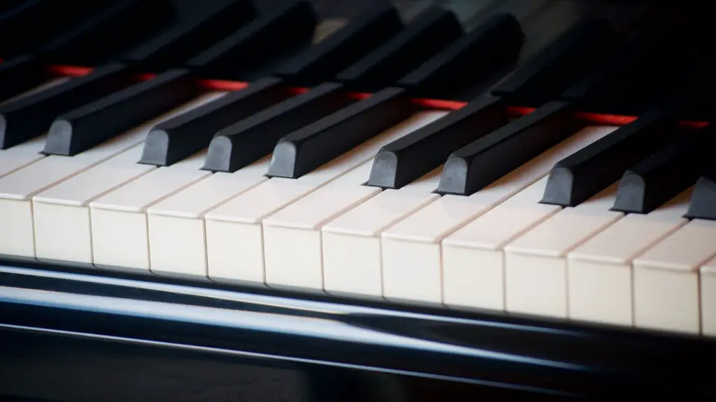 What piano does elton john play