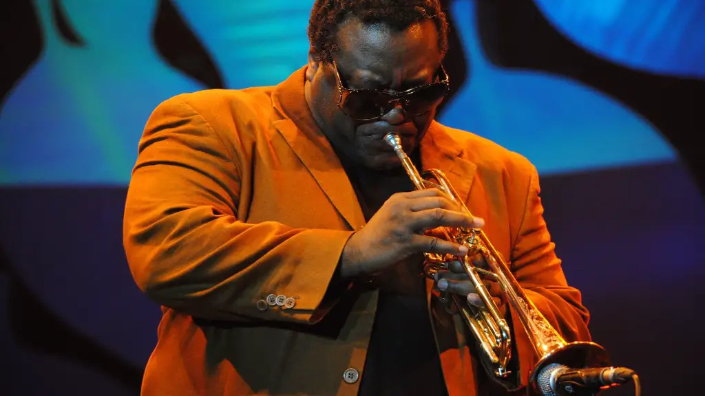 Does barry shabaka henley play trumpet?