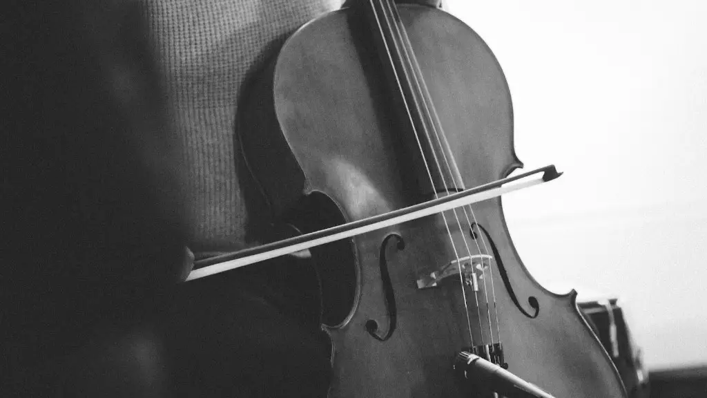 Do violin strings expire