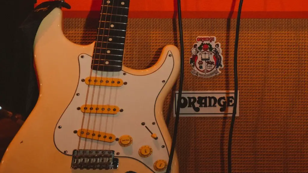 Can you use acoustic guitar strings on an electric?