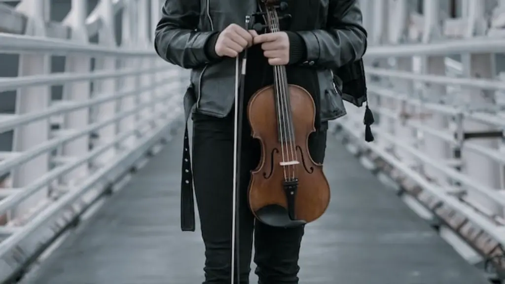 How the violin makes sound